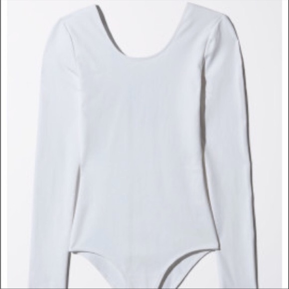 Aritzia Tops - Aritzia NWT Wilfred Free Koopman Boatneck scoop open back LS bodysuit XS